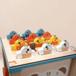 Cubo de Actividades Montessori de Madera Chica Pesca y Reloj - Imagen 4